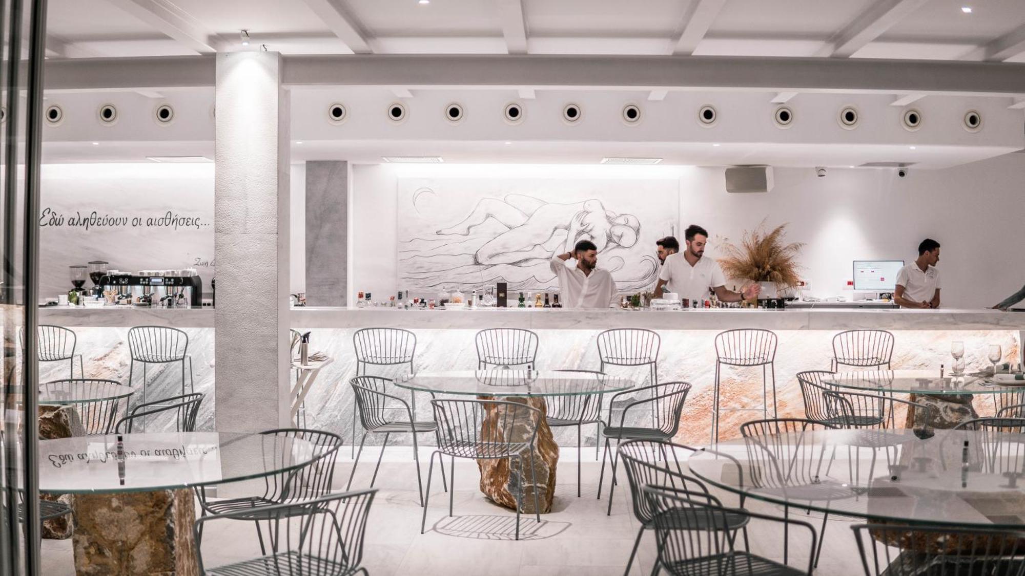 Mykonos Bay & Hotel 4*